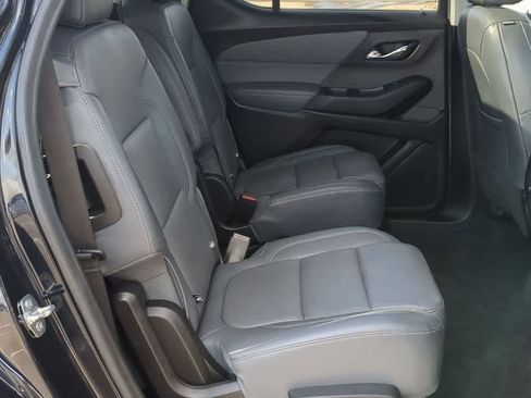 Used 2020 Chevrolet Traverse Premier w/ LPO, Blackout Package AWD/4WD image 19