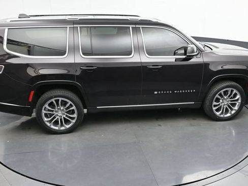 Used 2023 Jeep Grand Wagoneer Series II AWD/4WD image 49