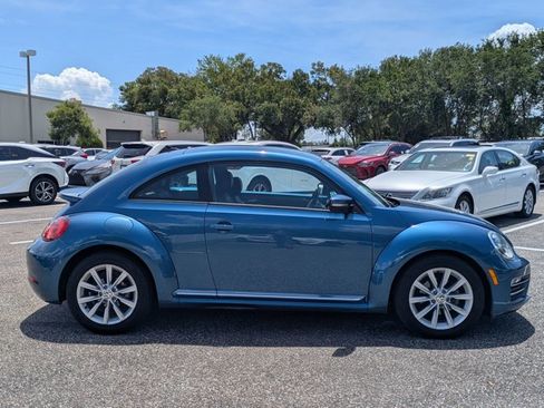 Used 2017 Volkswagen Beetle 1.8T SE FWD image 4