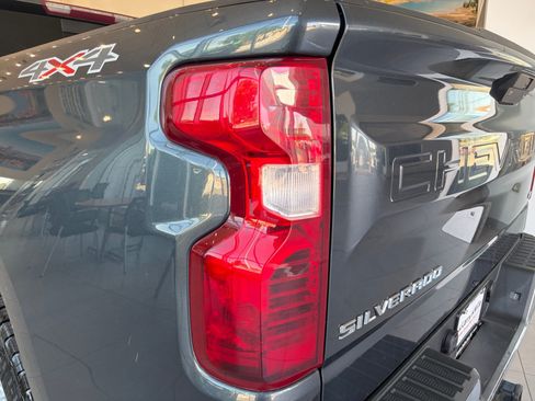 Used 2019 Chevrolet Silverado 1500 LT w/ All-Star Edition AWD/4WD image 19