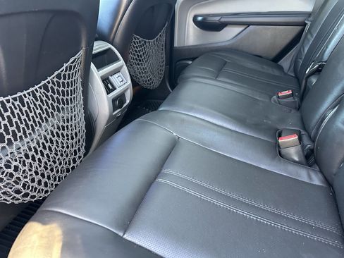 Used 2011 Cadillac SRX Luxury image 4