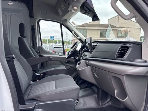 Used 2023 Ford E-Transit Medium Roof RWD image 14