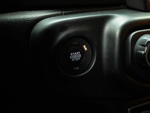 Used 2023 Jeep Gladiator Overland image 22