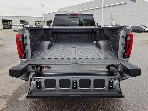 New 2026 GMC Sierra 3500 Denali w/ Denali Reserve Package image 8