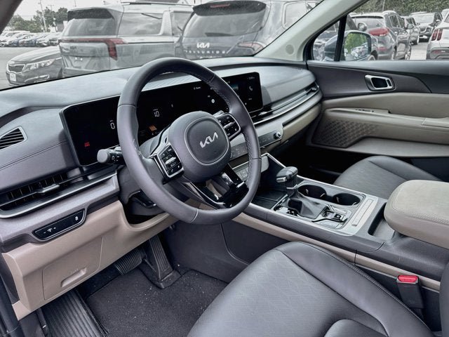 Certified 2026 Kia Carnival EX FWD image 9