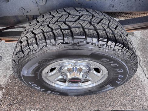 Used 2004 Chevrolet Silverado 2500 LT AWD/4WD image 6