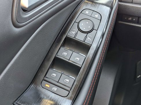 New 2026 Nissan Rogue SV AWD/4WD image 25