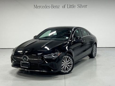 Used 2025 Mercedes-Benz CLA 250 4MATIC image 1