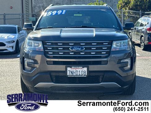 Used 2016 Ford Explorer XLT image 10