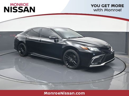 Used 2024 Toyota Camry XSE image 1