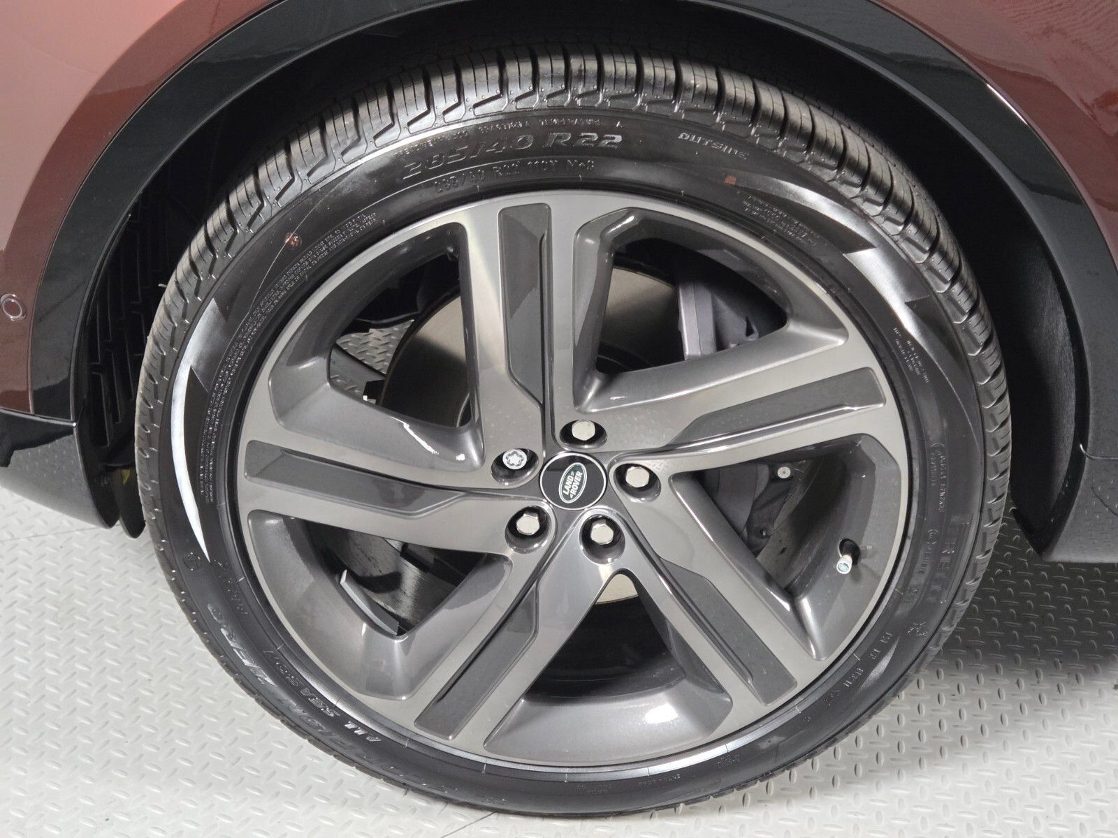New 2026 Land Rover Discovery Limited Edition AWD/4WD image 9