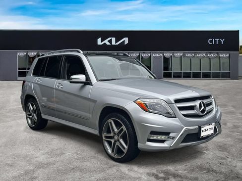Used 2015 Mercedes-Benz GLK 350 4MATIC image 1