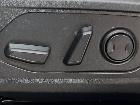 Used 2024 Hyundai Tucson Limited image 16