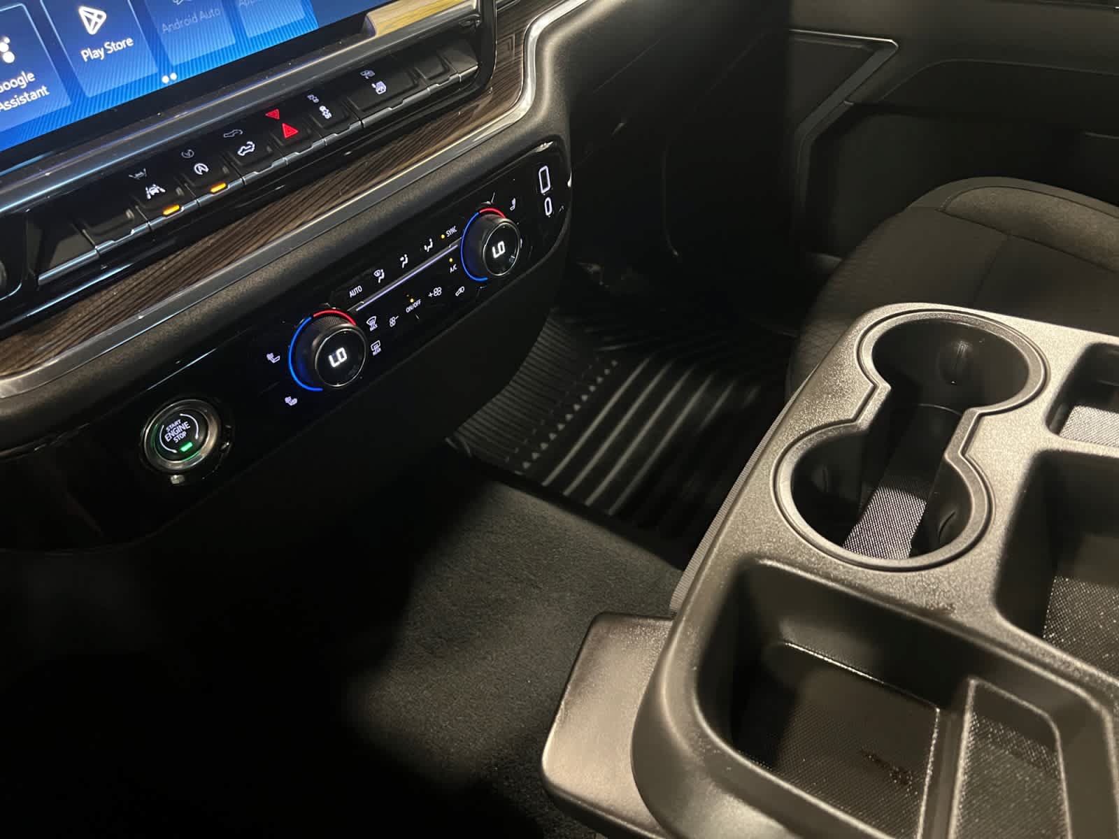 Used 2023 Chevrolet Silverado 1500 LT AWD/4WD image 16
