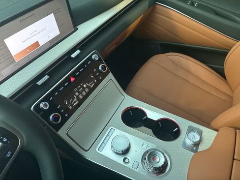 New 2026 Genesis GV80 2.5T Prestige AWD/4WD image 22
