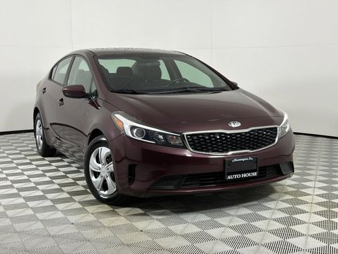 Used 2018 Kia Forte LX w/ LX Popular Package FWD image 2