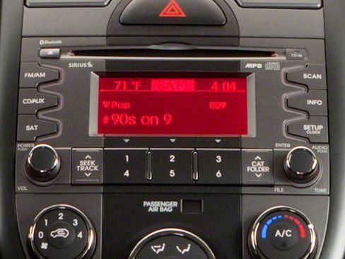 Used 2010 Kia Soul + w/ Audio Pkg FWD image 13