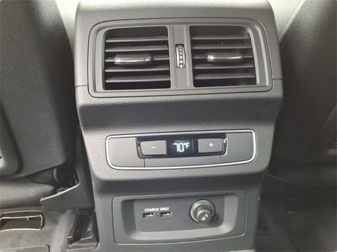 Used 2022 Audi Q5 2.0T Premium Plus w/ Premium Plus Package image 9