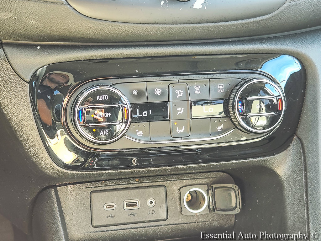 Used 2023 Buick Encore GX Essence w/ Experience Buick Package FWD image 16