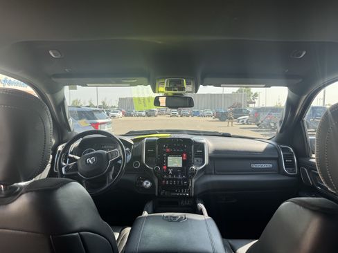 Used 2020 RAM 1500 Laramie AWD/4WD image 6