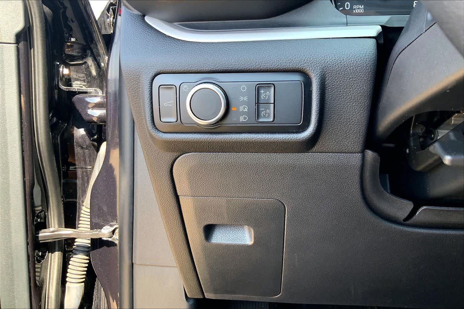 Certified 2023 Ford Explorer XLT AWD/4WD image 36