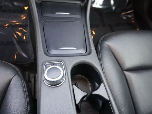 Used 2015 Mercedes-Benz GLA 250 4MATIC image 21