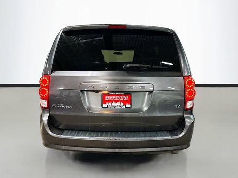 Used 2016 Dodge Grand Caravan R/T w/ Driver Convenience Group FWD image 7