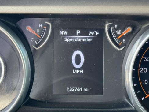 Used 2018 Jeep Wrangler Unlimited Sport AWD/4WD image 25