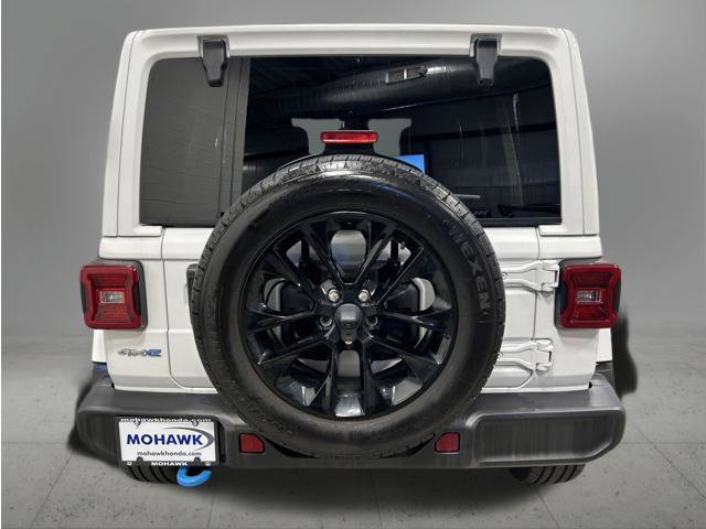 Used 2024 Jeep Wrangler Unlimited Sahara w/ Technology Group AWD/4WD image 4