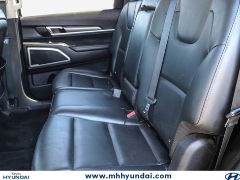 Used 2020 Kia Telluride LX FWD image 17