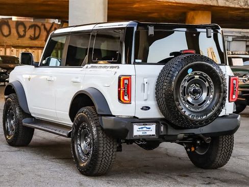 New 2025 Ford Bronco Outer Banks w/ Sasquatch Package image 6