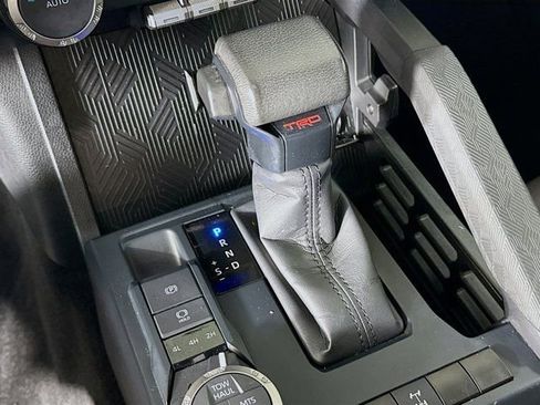 Used 2024 Toyota Tacoma TRD Off-Road image 20