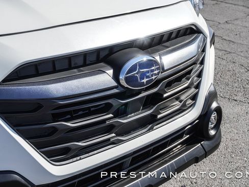 Used 2025 Subaru Outback Premium image 21