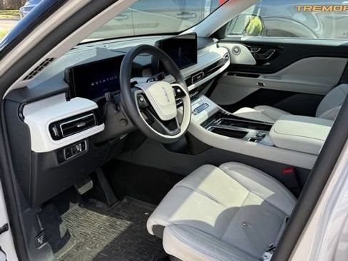 Used 2025 Lincoln Aviator Reserve w/ Equipment Group 201A AWD/4WD image 4