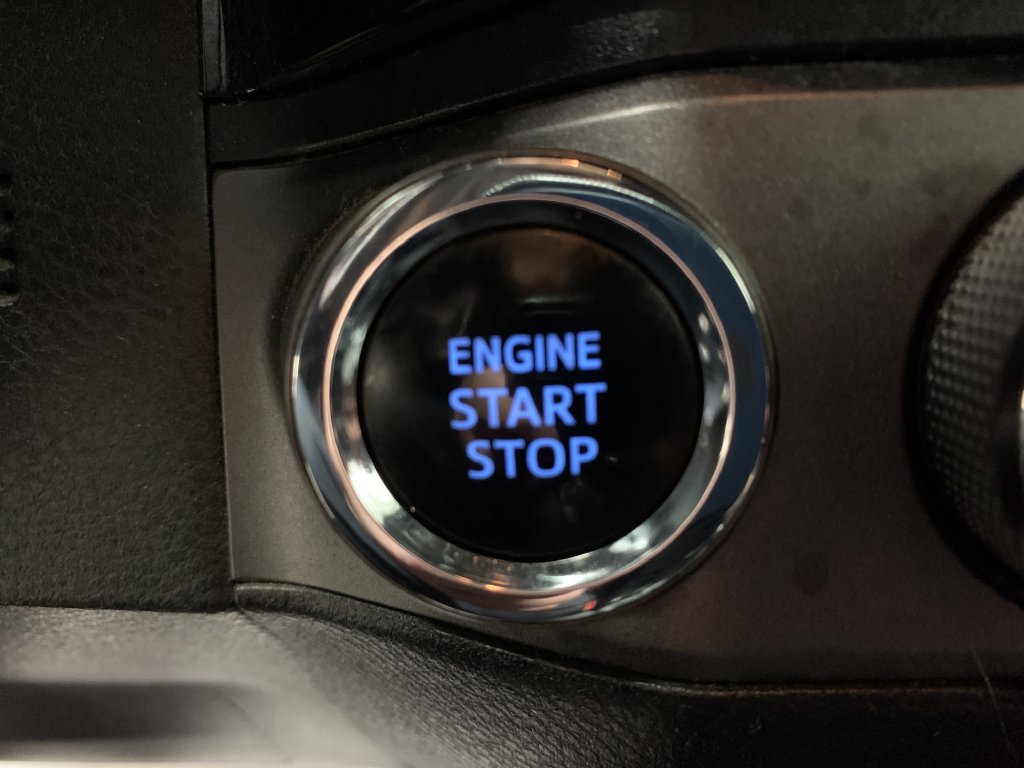 Used 2016 Toyota Tacoma TRD Sport w/ Towing Package AWD/4WD image 25