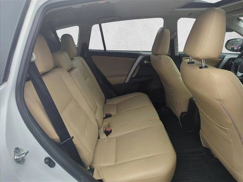 Used 2018 Toyota RAV4 XLE image 21