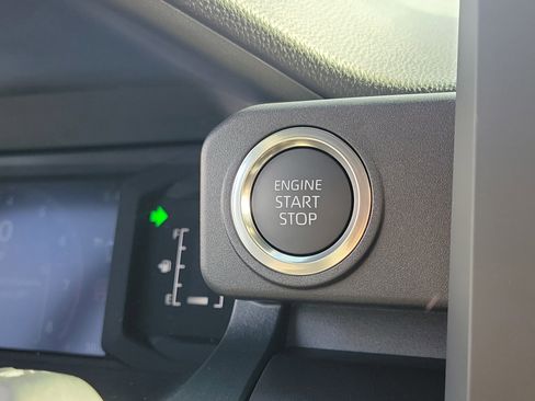 New 2025 Toyota 4Runner SR5 image 28