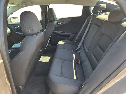 Used 2025 Chevrolet Malibu LT FWD image 19