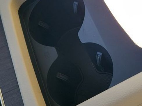 Used 2023 Audi Q5 e Premium Plus w/ Premium Plus Package image 28