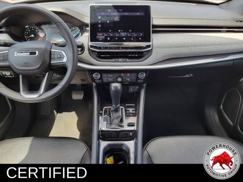 Used 2024 Jeep Compass Latitude AWD/4WD image 19