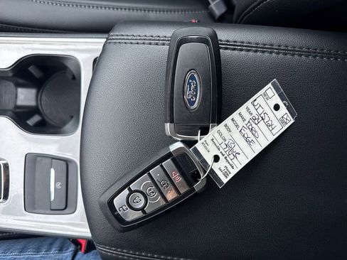 Used 2024 Ford Edge SEL w/ Convenience Package image 43