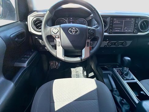 Used 2021 Toyota Tacoma SR5 w/ SR5 Appearance Package (SM) image 16