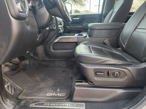 Used 2020 GMC Sierra 2500 Denali w/ Denali Ultimate Package image 29