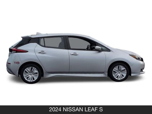 Certified 2024 Nissan Leaf S image 7