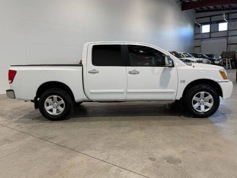 Used 2004 Nissan Titan LE w/ (Tow) Big Tow Pkg AWD/4WD image 7