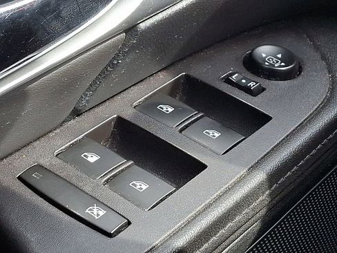 Used 2016 GMC Terrain SLE image 18