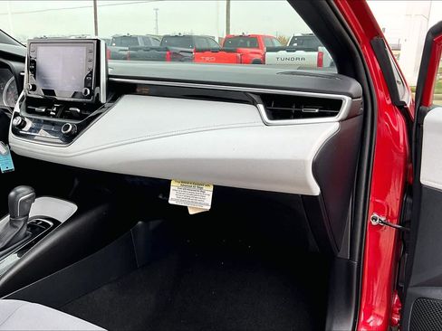 Used 2020 Toyota Corolla SE image 18