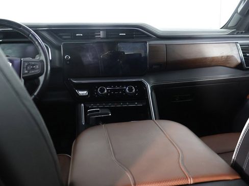 Used 2023 GMC Sierra 1500 Denali Ultimate image 33