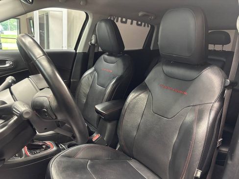 Used 2018 Jeep Compass Trailhawk w/ Leather Interior Group AWD/4WD image 15