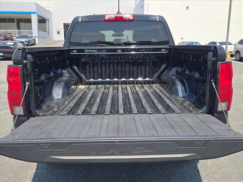 Used 2023 Chevrolet Colorado W/T RWD image 28